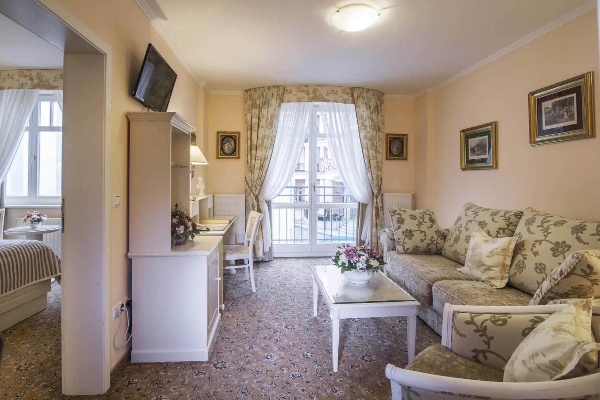Отель Karlsbad Grande Madonna Экстерьер фото