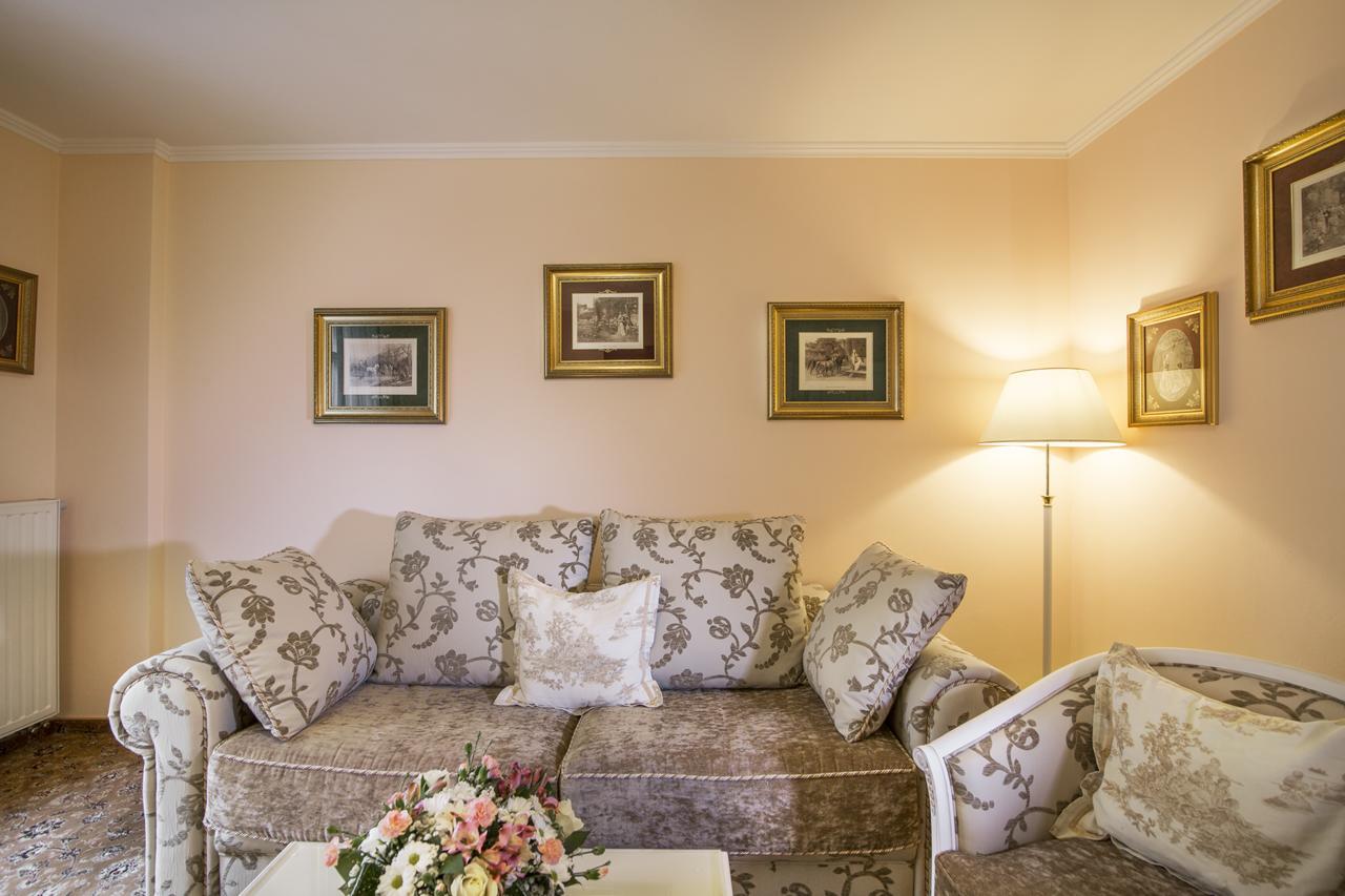 Отель Karlsbad Grande Madonna Экстерьер фото