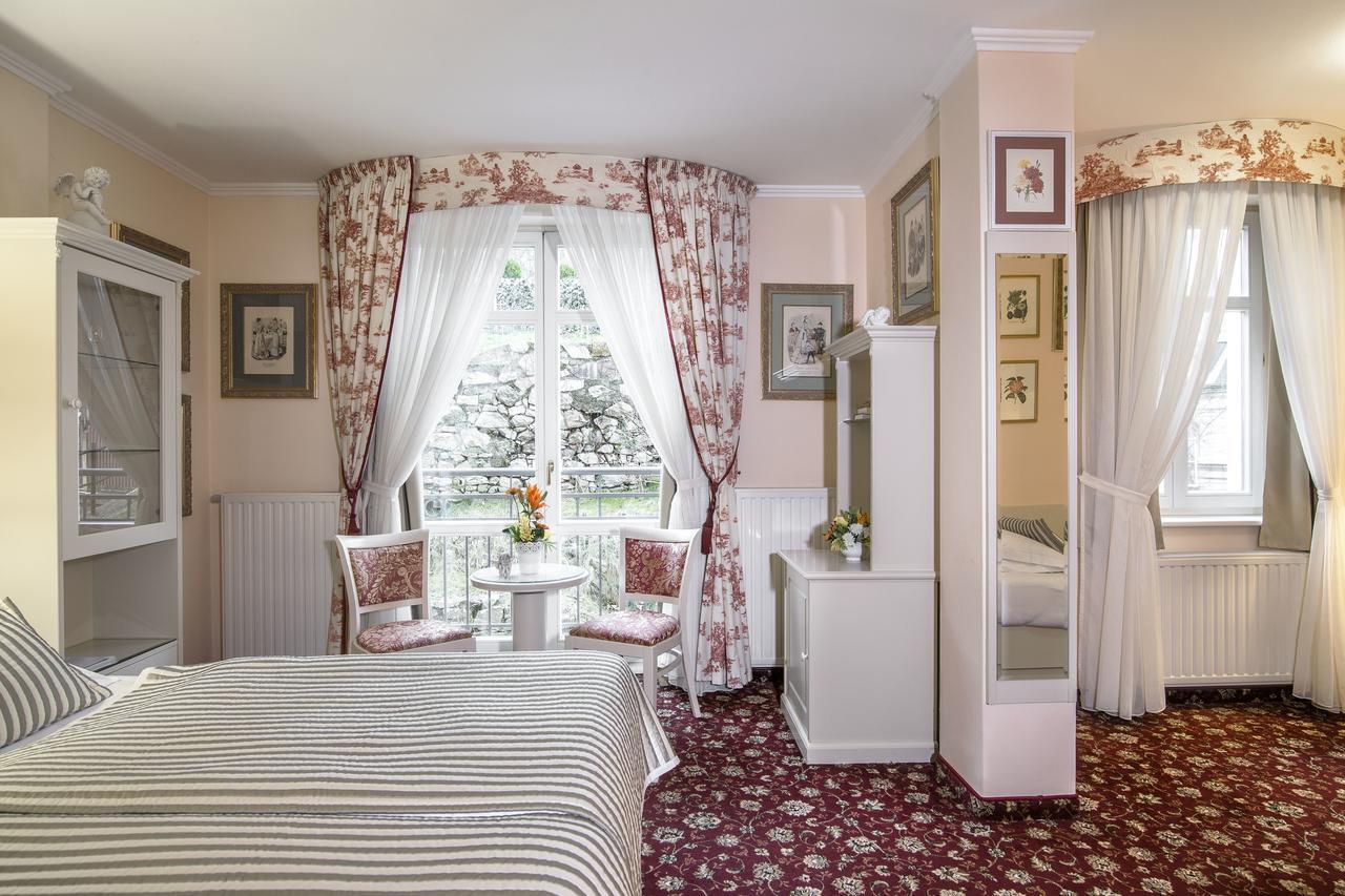 Отель Karlsbad Grande Madonna Экстерьер фото