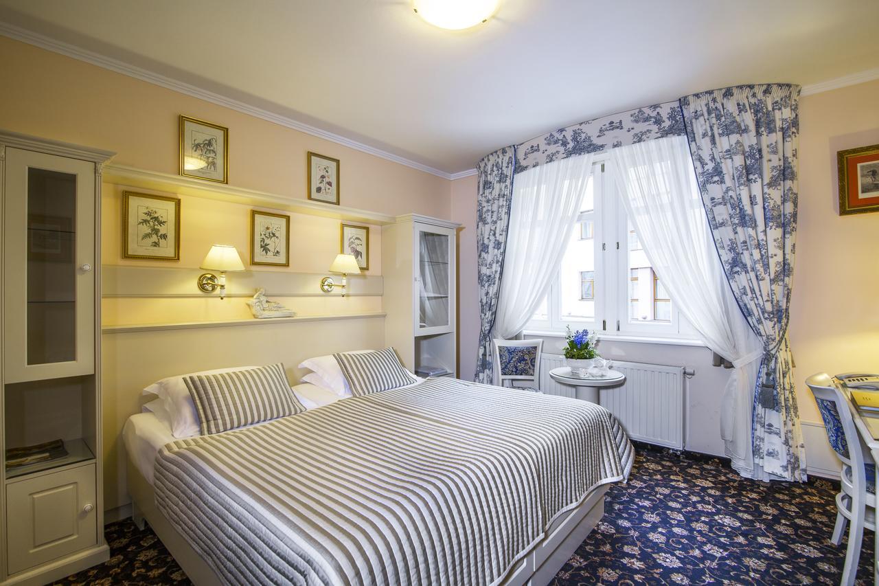 Отель Karlsbad Grande Madonna Экстерьер фото